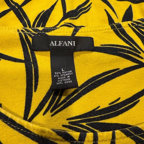 Apt.‎ 9 Black and Yellow Boxy Short Sleeve Blouse - Picture 3 of 3